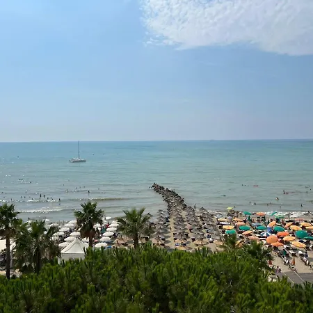 Beach Side Penthouse Appartement